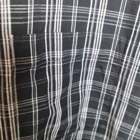 Beverly Hills Polo Club Men's Black and White Plaid Short Sleeve Button Up Shirt - Picture 6 of 11